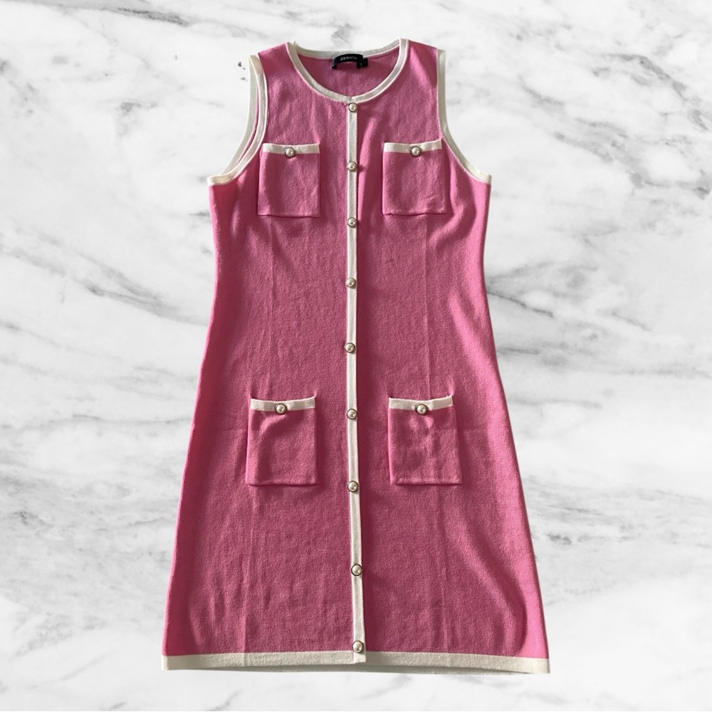Work Dress Sleeveless Knit Dress - Pink & White Pearl Button, Size M ๐ธ๐ Brunch - Picture 2 of 8